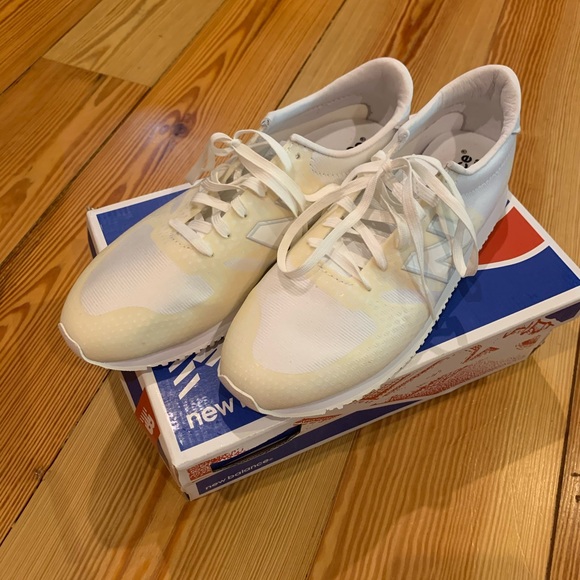 new balance nursing shoes white